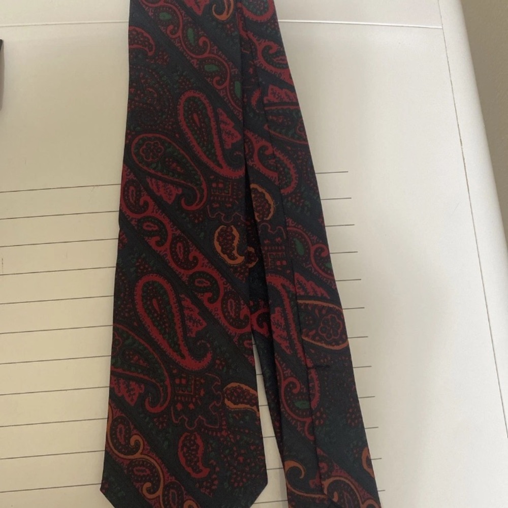 Robert Talbott Paisley Tie - Red and Green